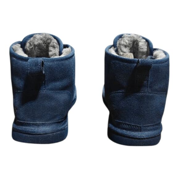 UGG Neumel Chukka Boot In Navy Size 8